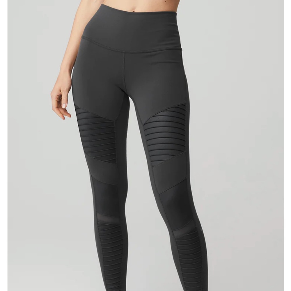 Alo Moto leggings